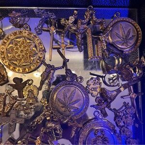 Lot of Assorted broken gold, silver, plated and rough jewelry parts and pieces
